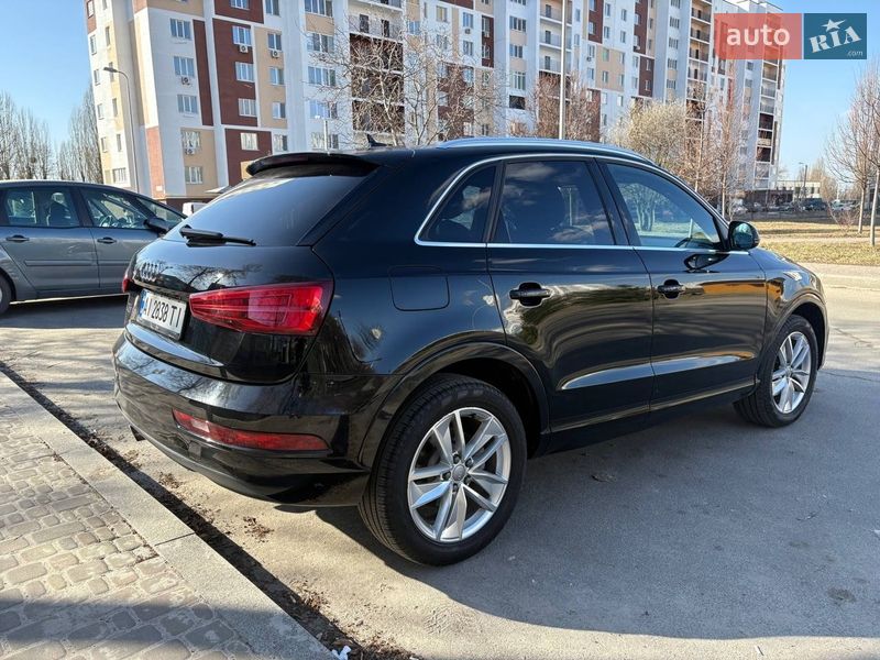Позашляховик / Кросовер Audi Q3 2015 в Києві