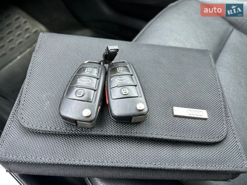 Позашляховик / Кросовер Audi Q3 2014 в Львові