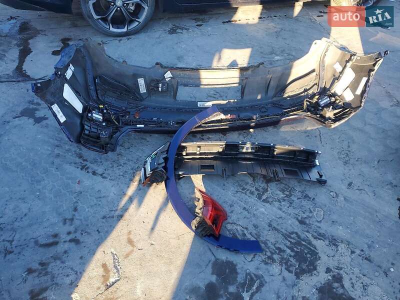 Внедорожник / Кроссовер Audi Q3 2021 в Ужгороде