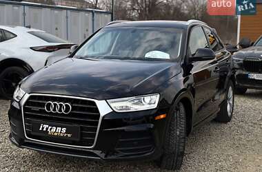 Внедорожник / Кроссовер Audi Q3 2017 в Стрые