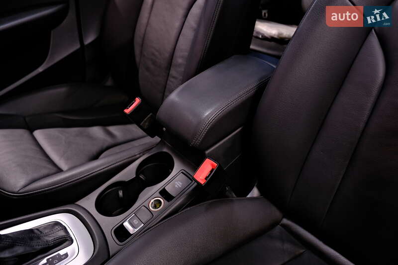 Позашляховик / Кросовер Audi Q3 2018 в Одесі