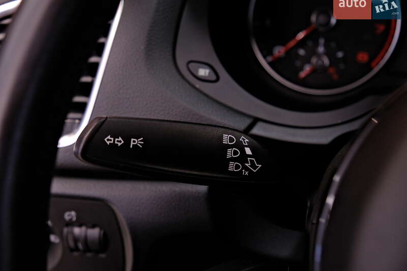 Позашляховик / Кросовер Audi Q3 2018 в Одесі