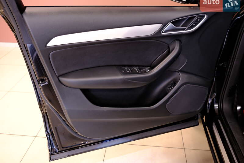 Позашляховик / Кросовер Audi Q3 2018 в Одесі