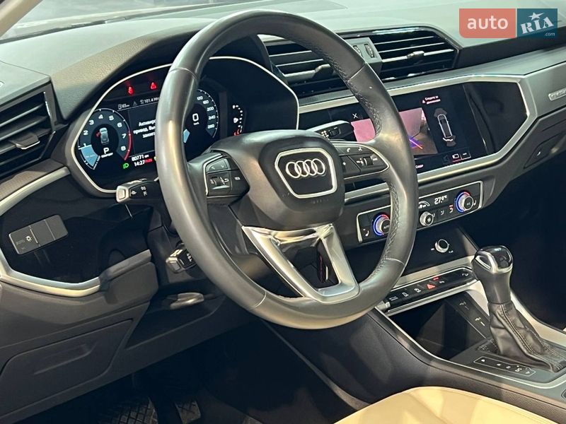 Внедорожник / Кроссовер Audi Q3 2022 в Одессе