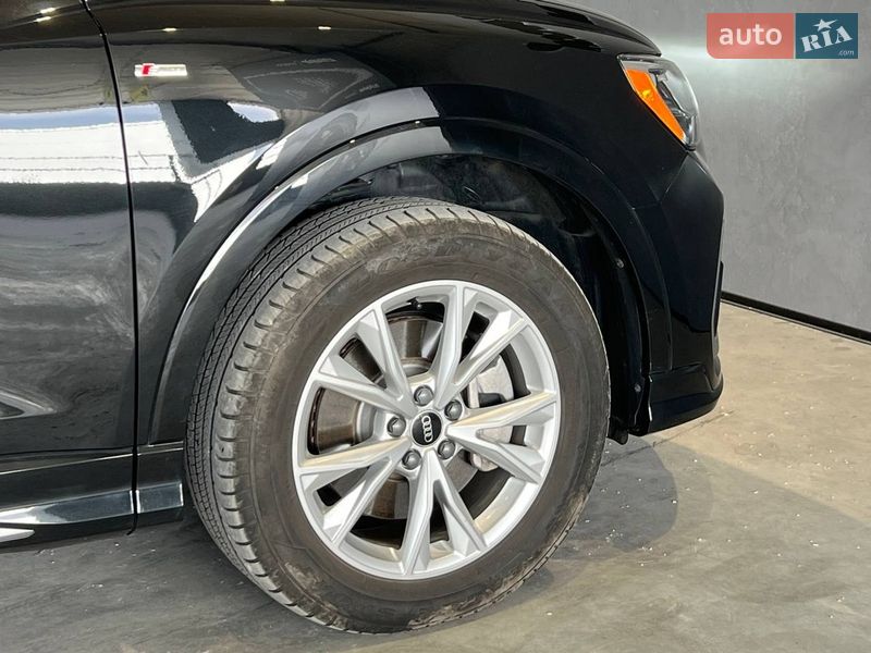 Внедорожник / Кроссовер Audi Q3 2022 в Одессе