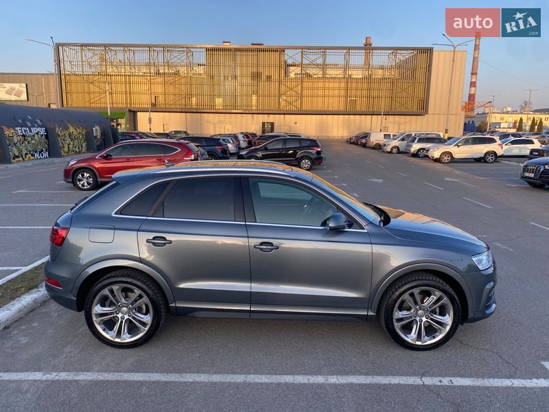 Позашляховик / Кросовер Audi Q3 2016 в Києві