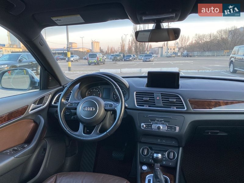 Позашляховик / Кросовер Audi Q3 2016 в Києві