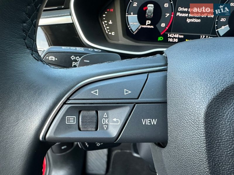 Внедорожник / Кроссовер Audi Q3 2024 в Киеве