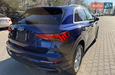 Внедорожник / Кроссовер Audi Q3 2020 в Киеве