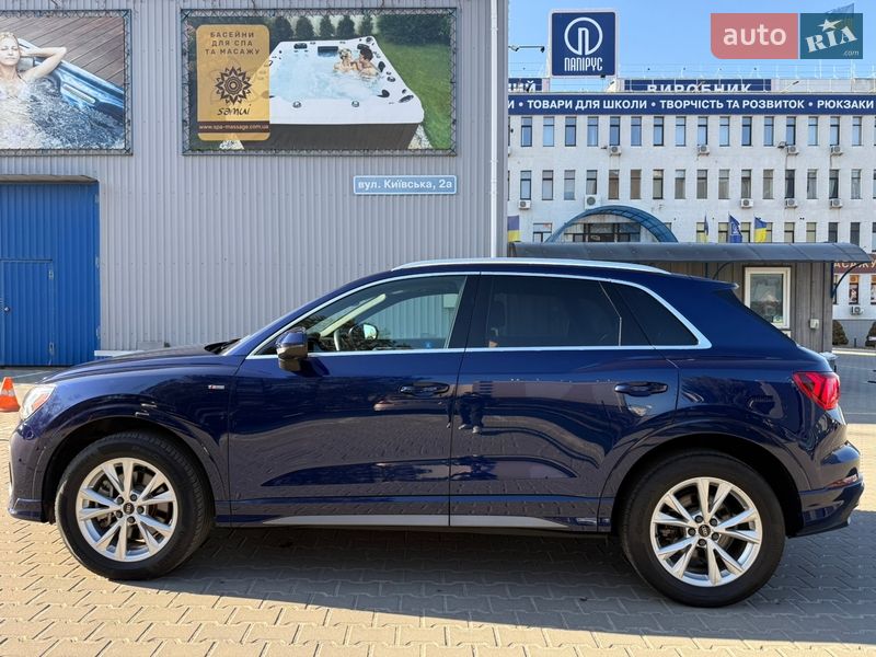 Позашляховик / Кросовер Audi Q3 2020 в Києві