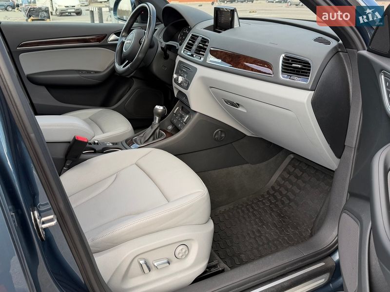 Внедорожник / Кроссовер Audi Q3 2018 в Киеве