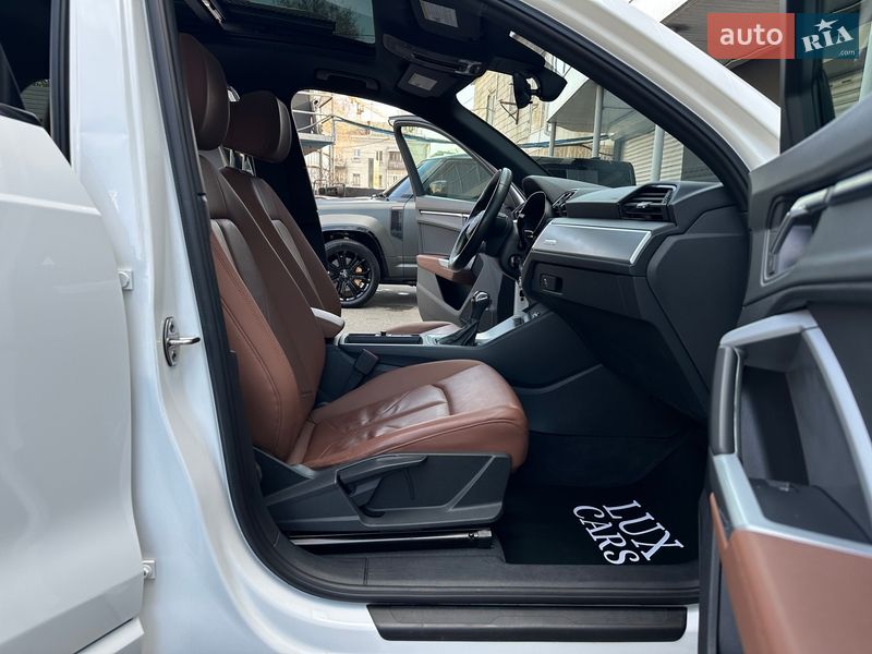 Внедорожник / Кроссовер Audi Q3 2019 в Киеве фото 50 Внедорожник / Кроссовер Audi Q3 2019 в Киеве