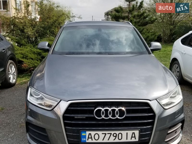 Внедорожник / Кроссовер Audi Q3 2016 в Ужгороде
