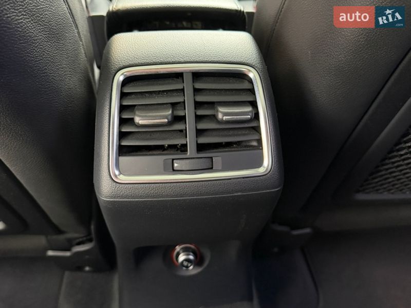 Позашляховик / Кросовер Audi Q3 2012 в Золочеві фото 38 Позашляховик / Кросовер Audi Q3 2012 в Золочеві