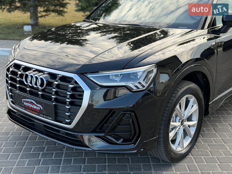 Позашляховик / Кросовер Audi Q3 2023 в Одесі