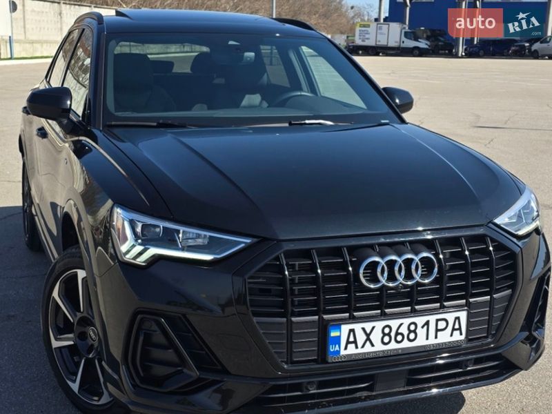 Позашляховик / Кросовер Audi Q3 2022 в Харкові фото Позашляховик / Кросовер Audi Q3 2022 в Харкові