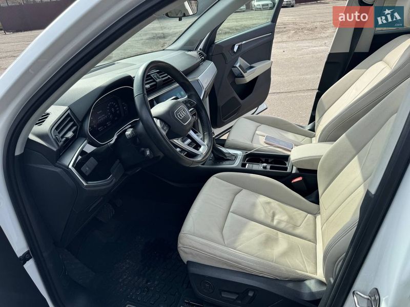 Внедорожник / Кроссовер Audi Q3 2019 в Киеве фото 16 Внедорожник / Кроссовер Audi Q3 2019 в Киеве