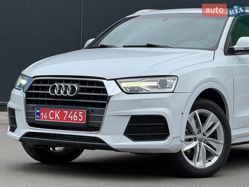 Внедорожник / Кроссовер Audi Q3 2017 в Киеве