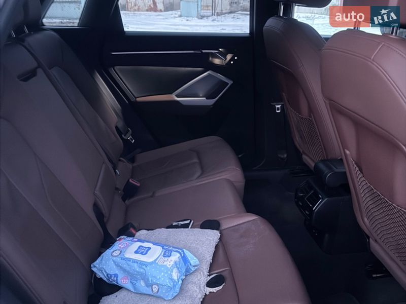 Внедорожник / Кроссовер Audi Q3 2022 в Каменец-Подольском