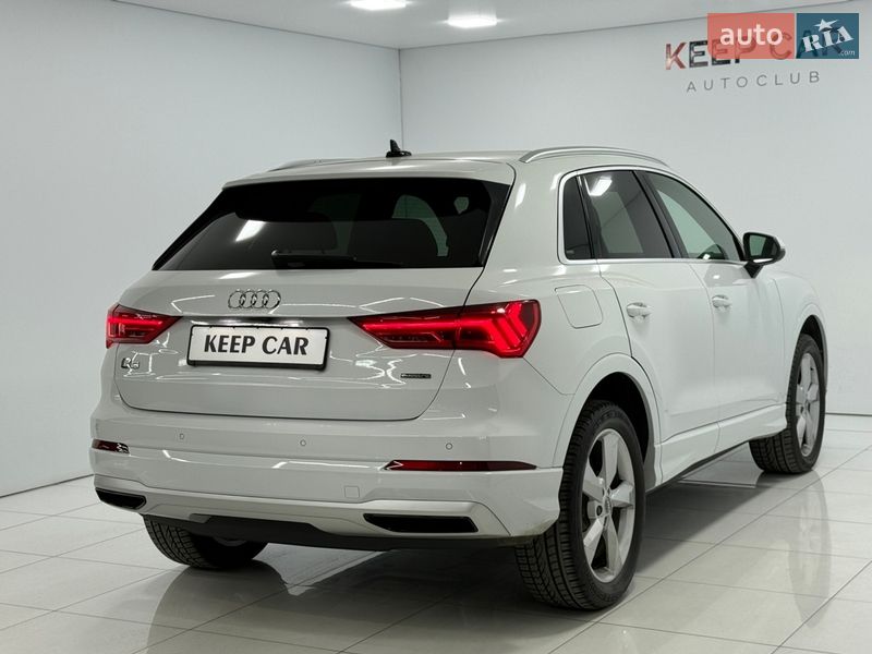 Позашляховик / Кросовер Audi Q3 2021 в Одесі