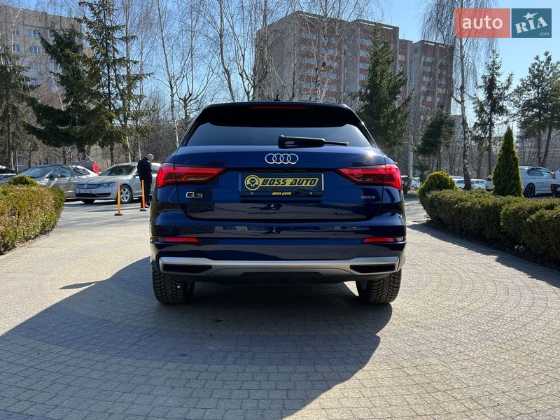 Внедорожник / Кроссовер Audi Q3 2020 в Львове