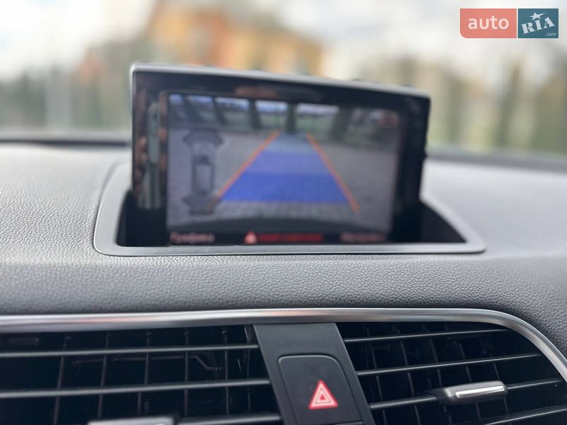 Позашляховик / Кросовер Audi Q3 2016 в Івано-Франківську