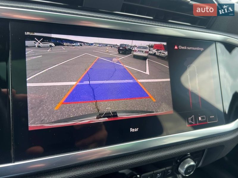 Позашляховик / Кросовер Audi Q3 2023 в Одесі