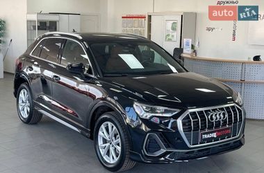 Внедорожник / Кроссовер Audi Q3 2024 в Киеве