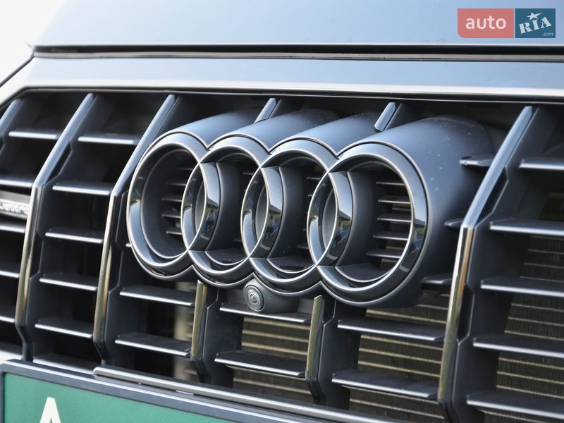 Позашляховик / Кросовер Audi Q3 2023 в Києві