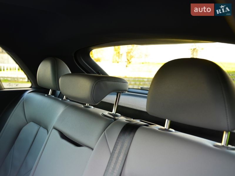 Позашляховик / Кросовер Audi Q3 2023 в Києві