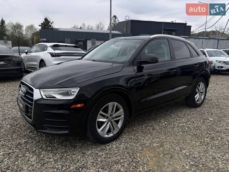 Позашляховик / Кросовер Audi Q3 2017 в Стрию