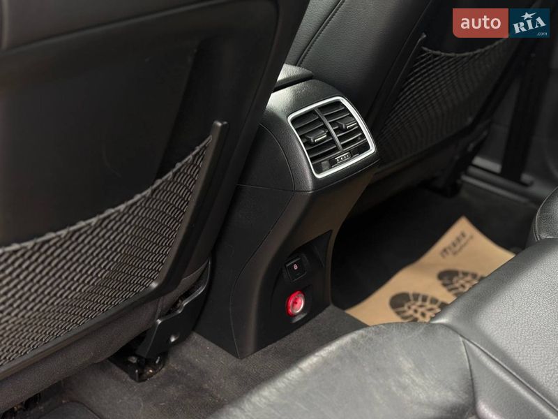 Позашляховик / Кросовер Audi Q3 2017 в Стрию