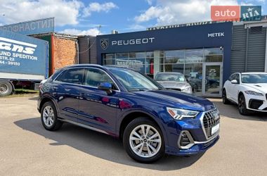 Внедорожник / Кроссовер Audi Q3 2021 в Чернигове