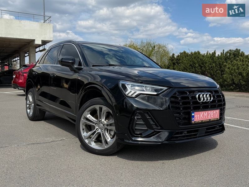Audi Q3 2021