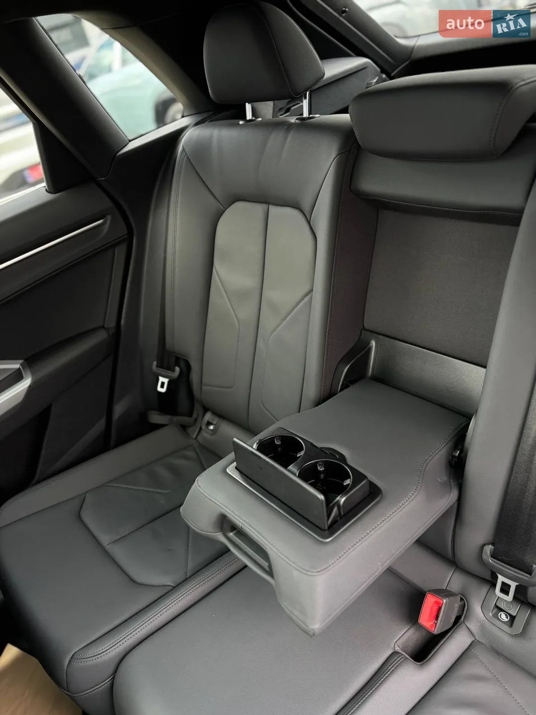 2020 Audi Q3 - мініатюра 26