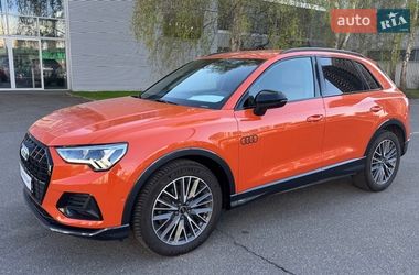 Внедорожник / Кроссовер Audi Q3 2021 в Киеве