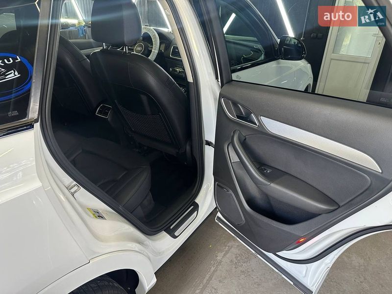 Внедорожник / Кроссовер Audi Q3 2014 в Львове