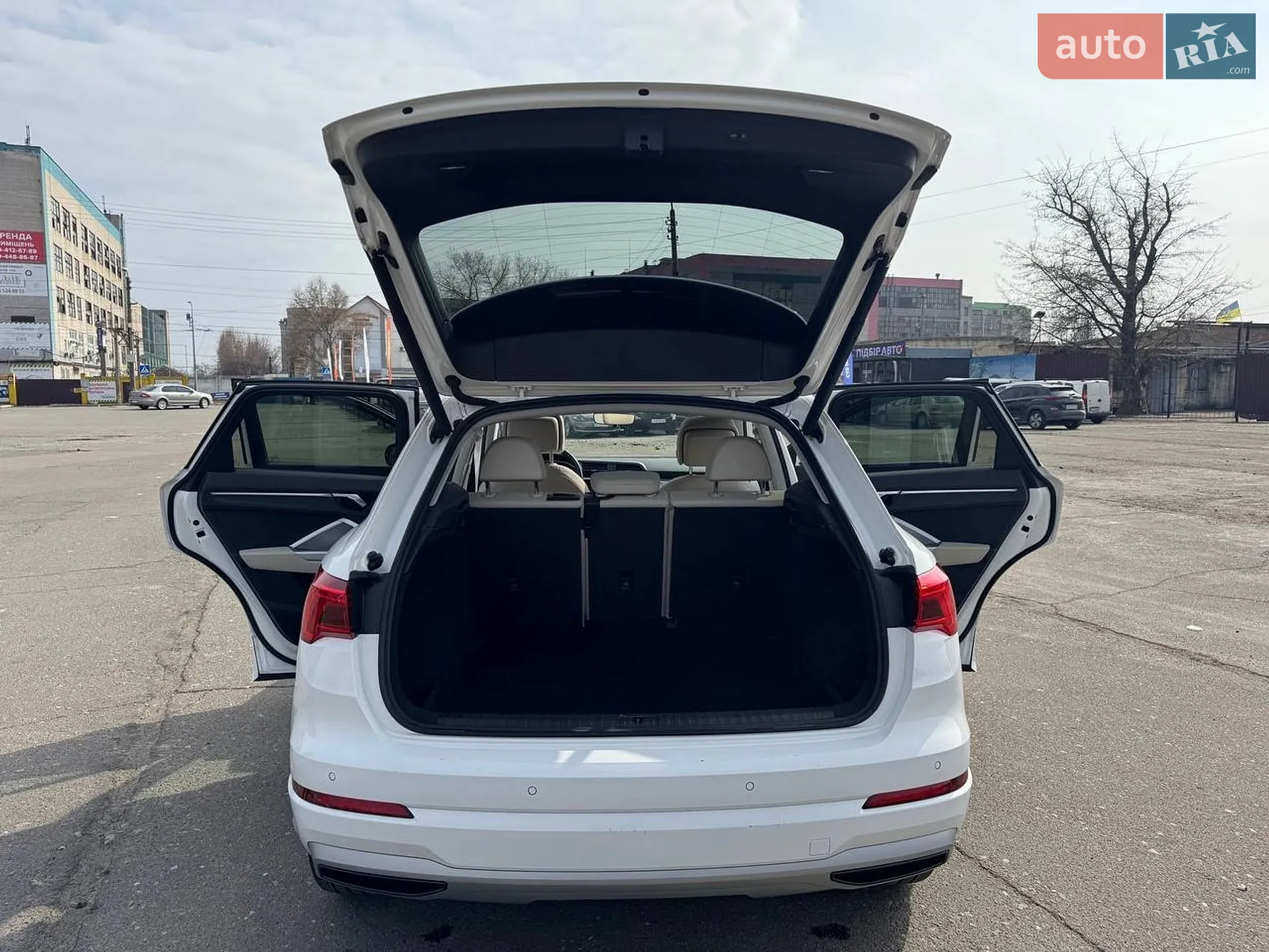 2019 Audi Q3 - мініатюра 9