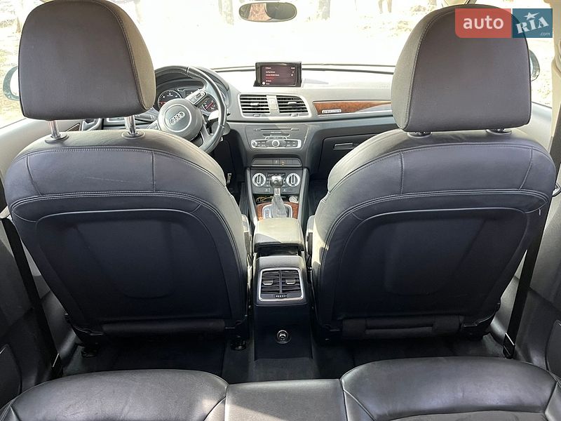 Внедорожник / Кроссовер Audi Q3 2012 в Харькове