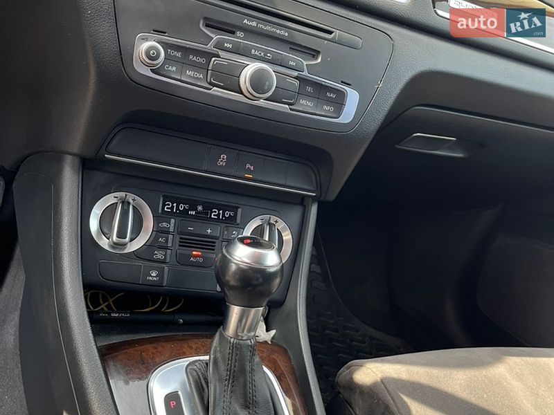 Внедорожник / Кроссовер Audi Q3 2012 в Харькове
