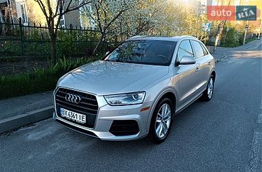 Внедорожник / Кроссовер Audi Q3 2016 в Хмельницком