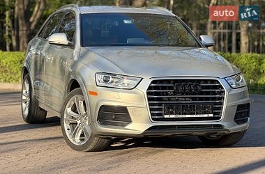 Позашляховик / Кросовер Audi Q3 2016 в Миргороді