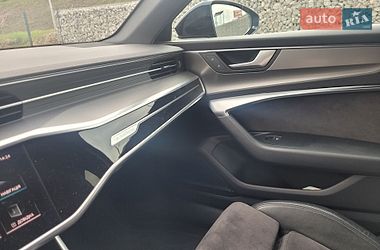 Внедорожник / Кроссовер Audi Q3 2018 в Киеве