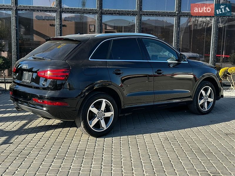 Позашляховик / Кросовер Audi Q3 2015 в Львові