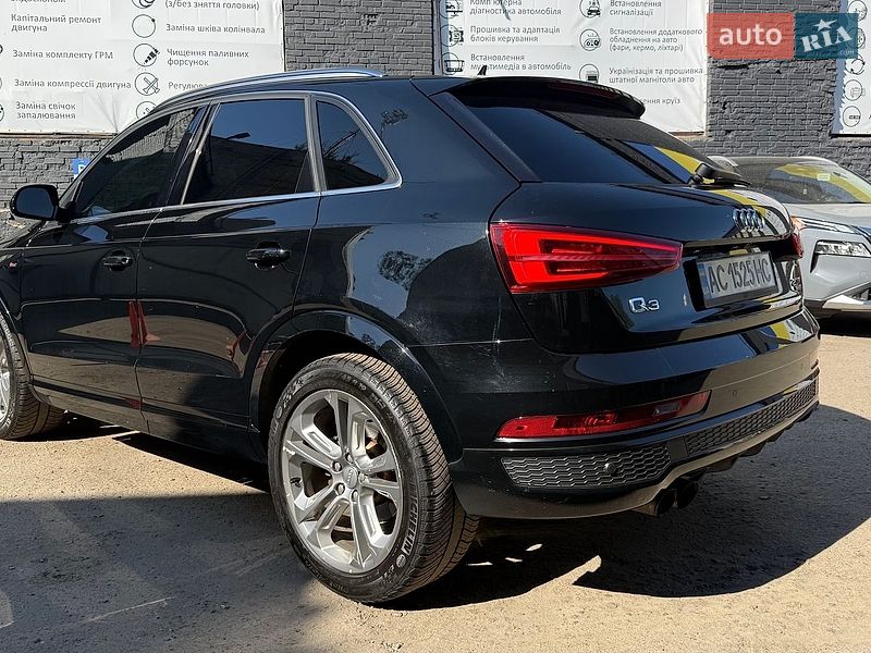 Внедорожник / Кроссовер Audi Q3 2015 в Киеве