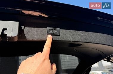 Внедорожник / Кроссовер Audi Q3 2015 в Киеве