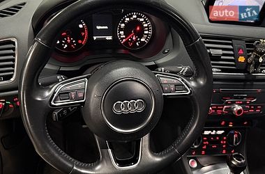 Внедорожник / Кроссовер Audi Q3 2015 в Киеве