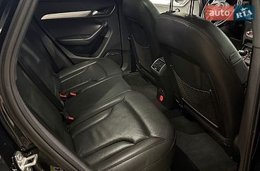 Внедорожник / Кроссовер Audi Q3 2015 в Киеве