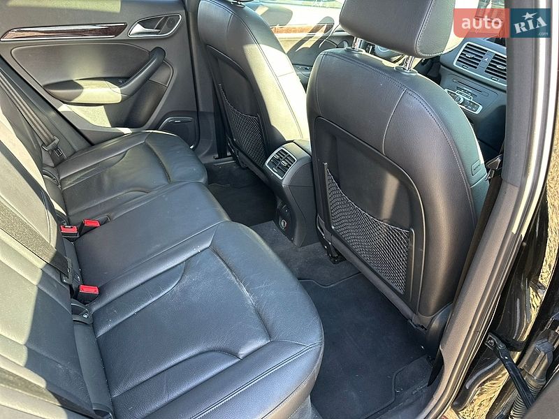 Внедорожник / Кроссовер Audi Q3 2014 в Львове