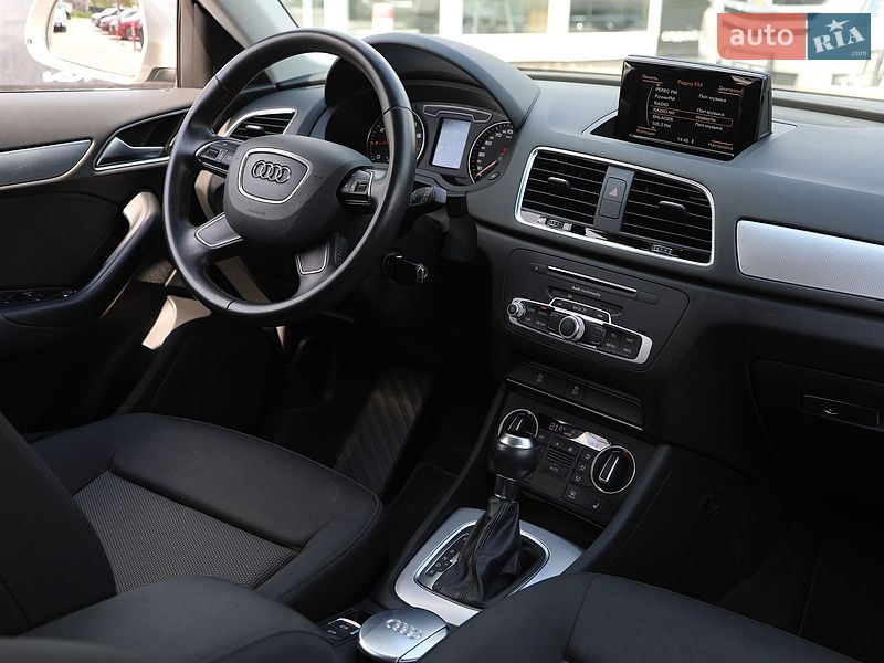 Внедорожник / Кроссовер Audi Q3 2016 в Харькове